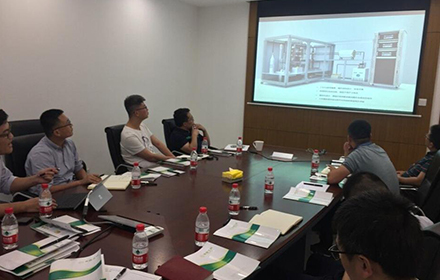 Dr. Liu Huabing, Chairman of our company, was invited to explain the application of nuclear magnetic